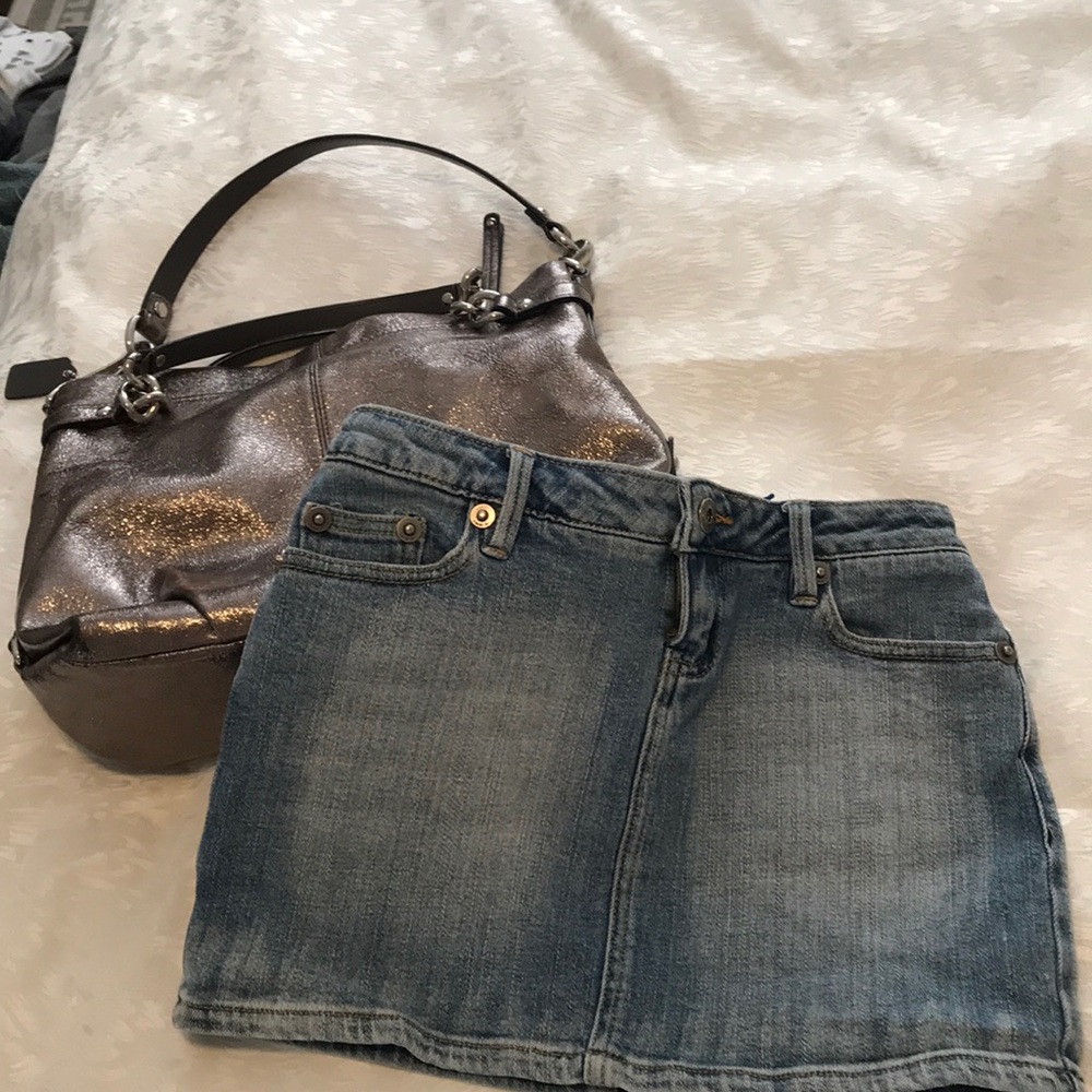Fun mini-jean skirt -Juniors/size 1 - EUC!